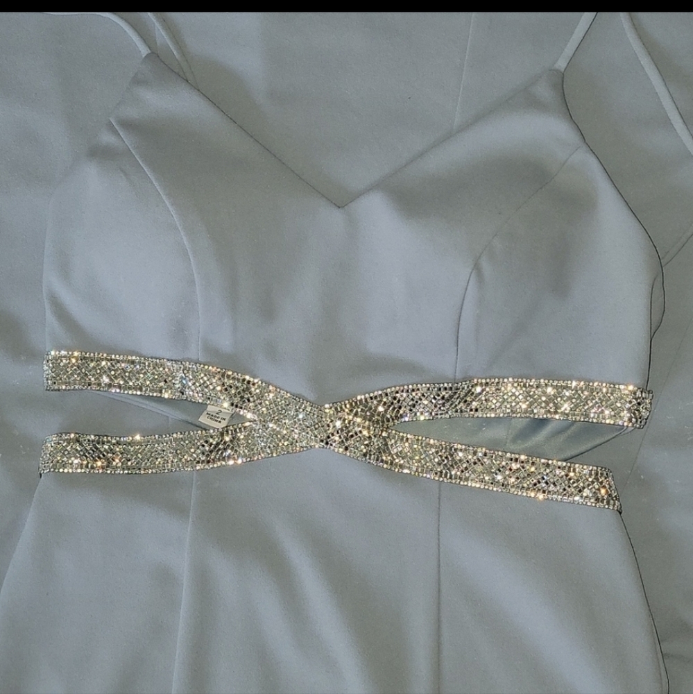 Dress - Picture 2 of 3